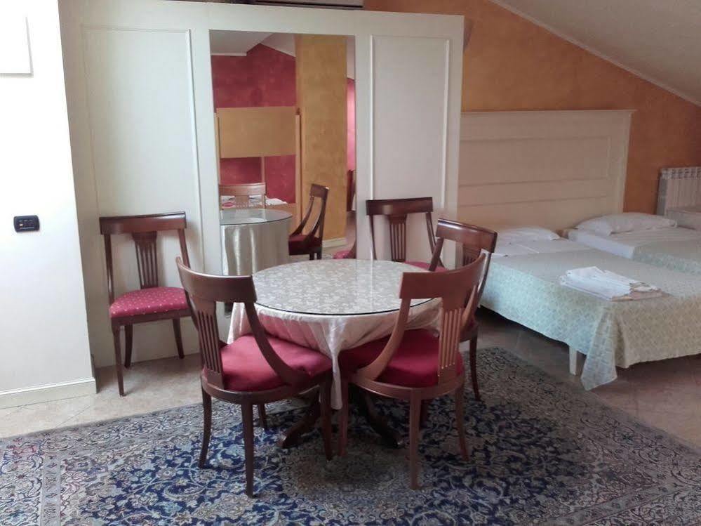 Hotel Due Colonne Сан Бонифацио Экстерьер фото